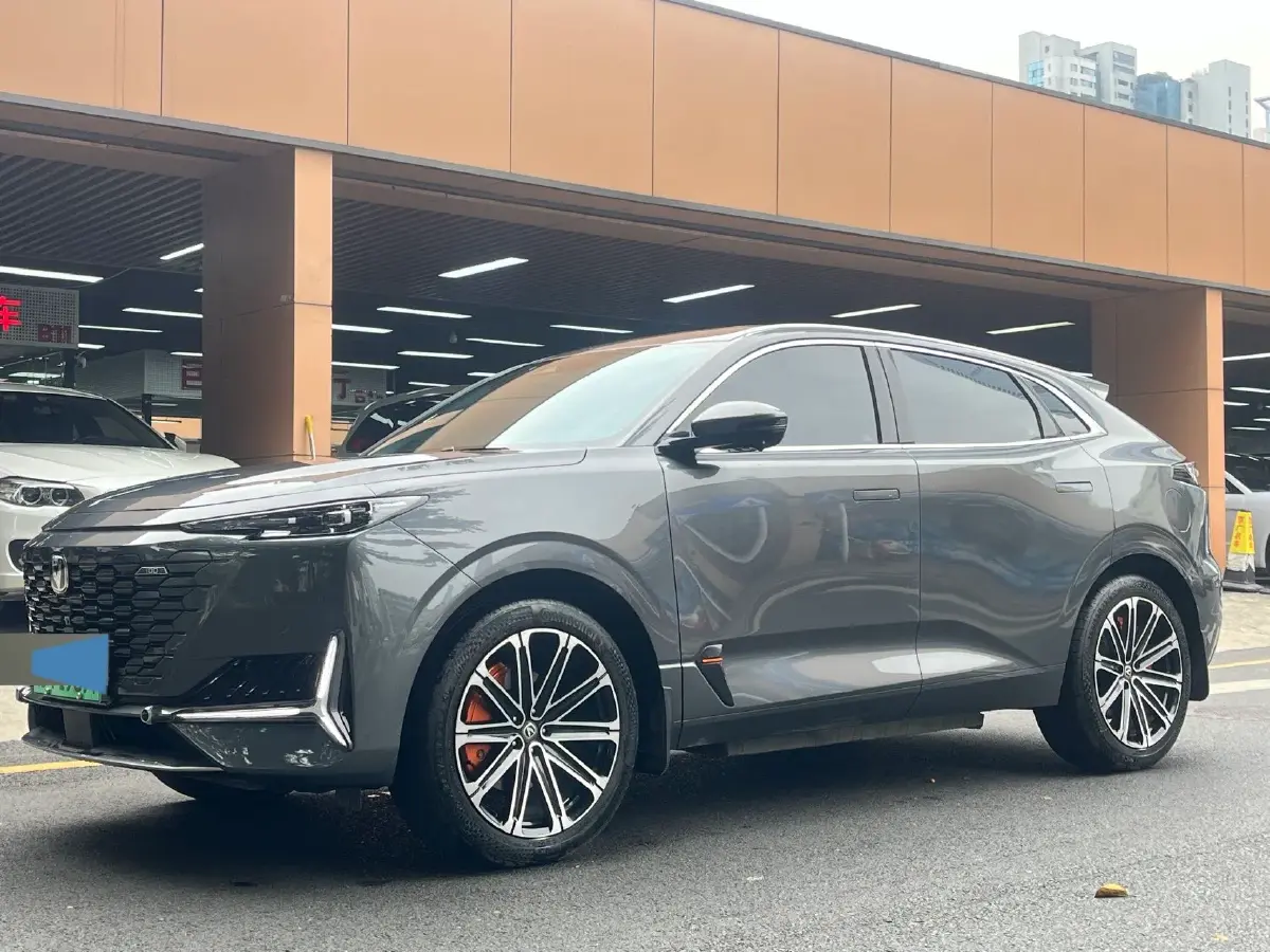 2023 ChangAn UNI-K iDD 1.5T 170HP L4 6TCT PHEV 28.39KWH