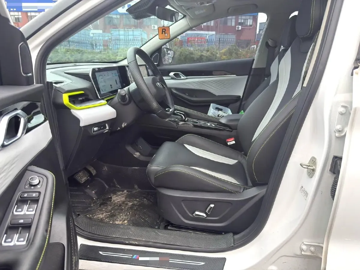 2022 Geely Coolray 1.5T 181HP L4 7DCT,autocango,china used car exporter,china ev exporter,chinese used car exporter,chinese used ev exporter