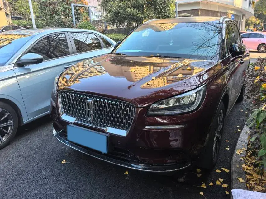 2022 Lincoln Corsair 2.0T 245HP L4 8AT 2022 Lincoln Corsair 2.0T 245HP L4 8AT