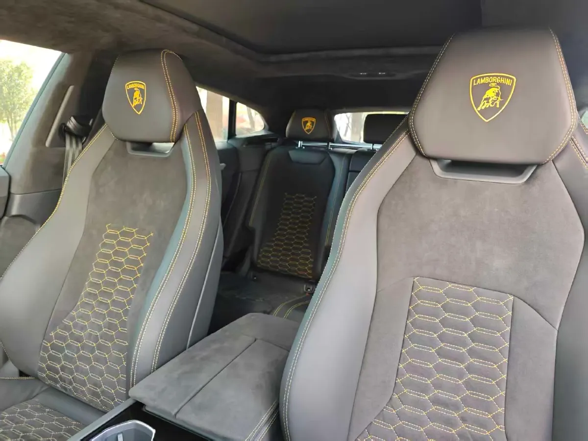 2021 Lamborghini Urus 4.0T 641HP V8 8AT,autocango,china used car exporter,china ev exporter,chinese used car exporter,chinese used ev exporter