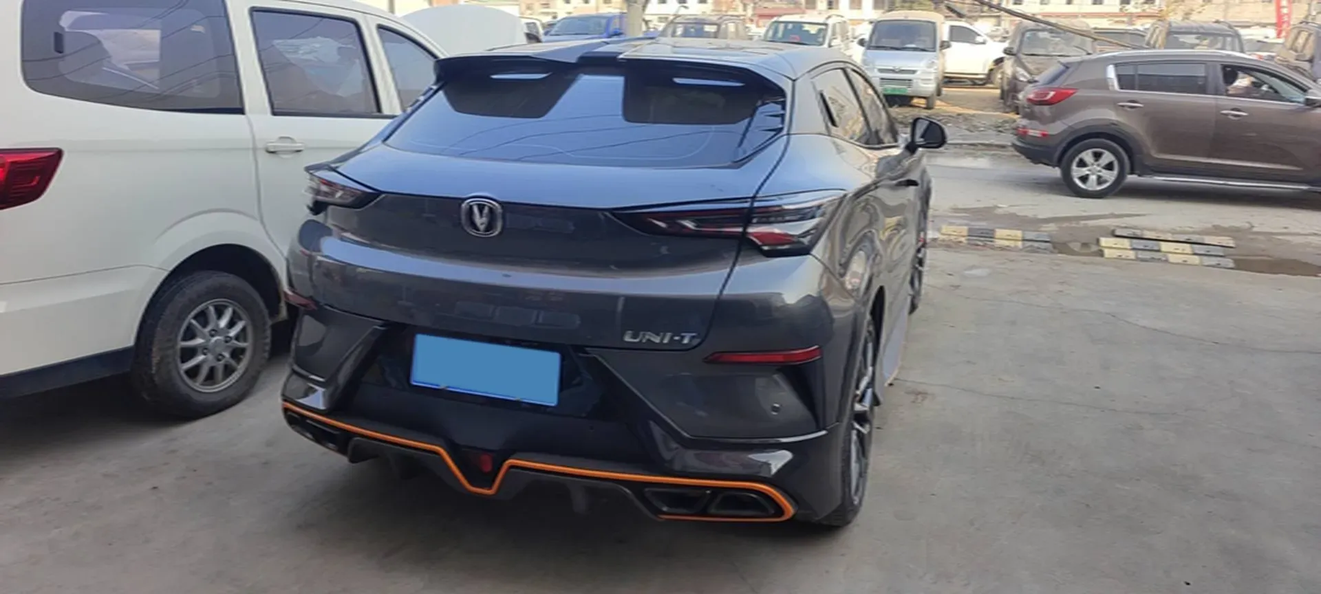 2022 ChangAn UNI-T 1.5T 188HP L4 7DCT,autocango,china used car exporter,china ev exporter,chinese used car exporter,chinese used ev exporter
