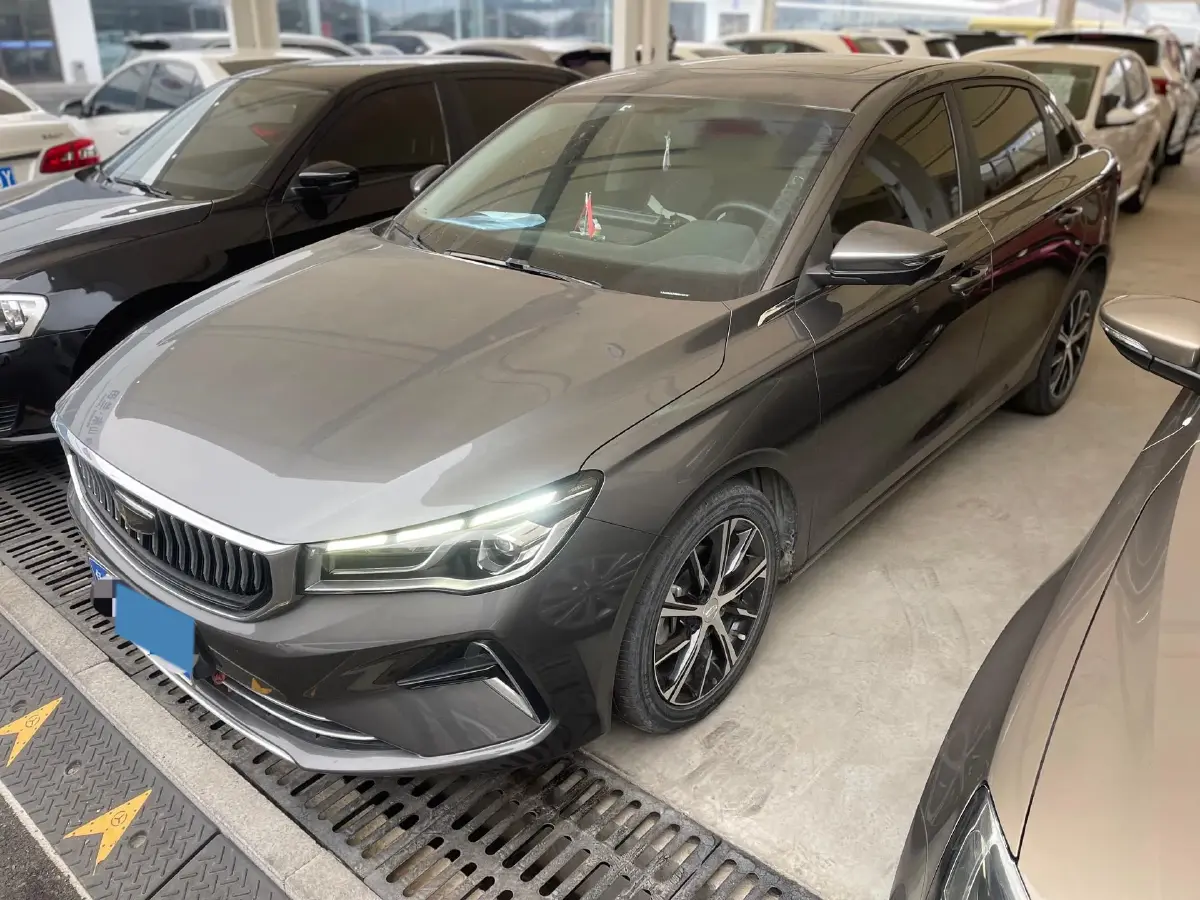 2022 Geely Emgrand 1.5L 114HP L4 CVT