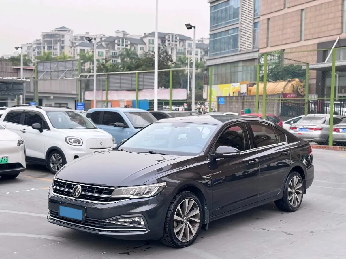 2019 Roewe RX5 MAX 2.0T 231HP L4 6DCT