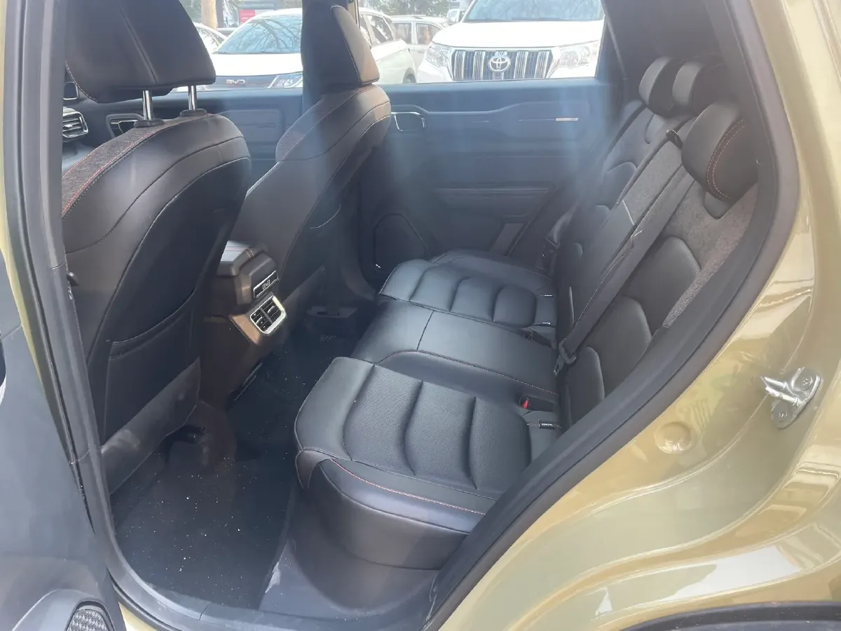 2025 Geely Cowboy 1.5T 181HP L4 7DCT,autocango,china used car exporter,china ev exporter,chinese used car exporter,chinese used ev exporter