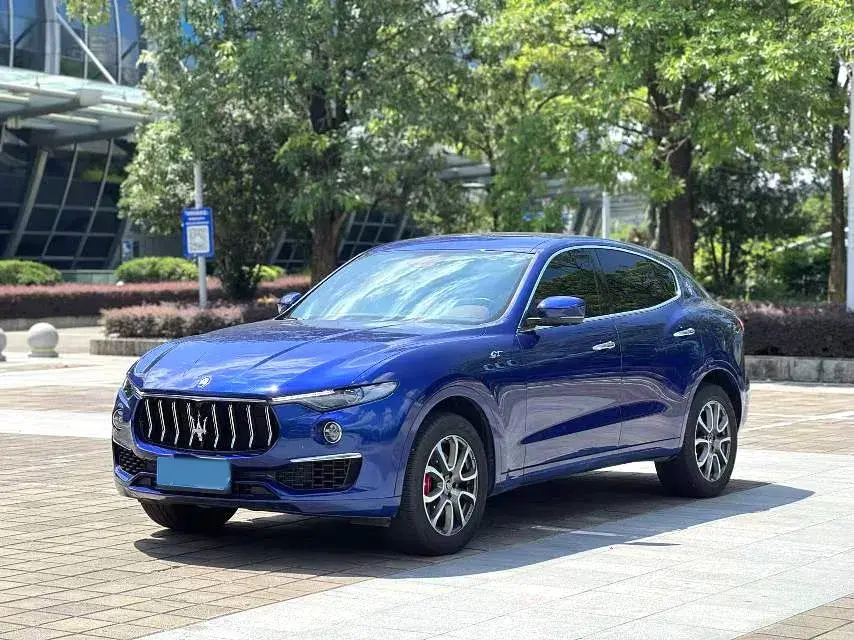 2022 Maserati Levante 2.0T 330HP L4 8AT