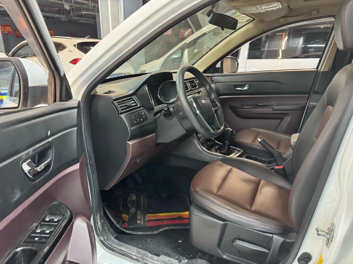 2017 LiFan MaiWei 1.8L 133HP L4 5MT,autocango,china used car exporter,china ev exporter,chinese used car exporter,chinese used ev exporter