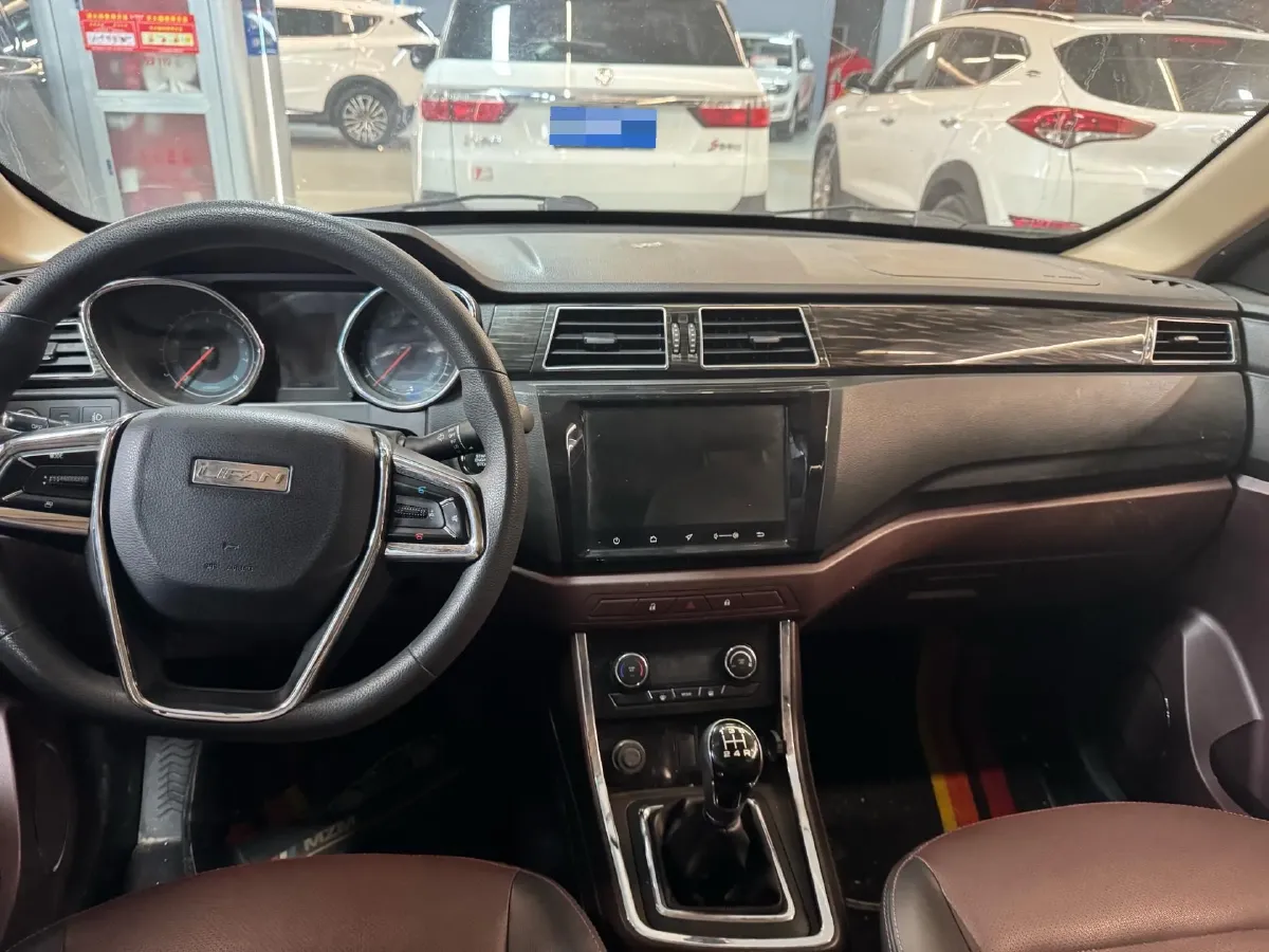 2017 LiFan MaiWei 1.8L 133HP L4 5MT,autocango,china used car exporter,china ev exporter,chinese used car exporter,chinese used ev exporter