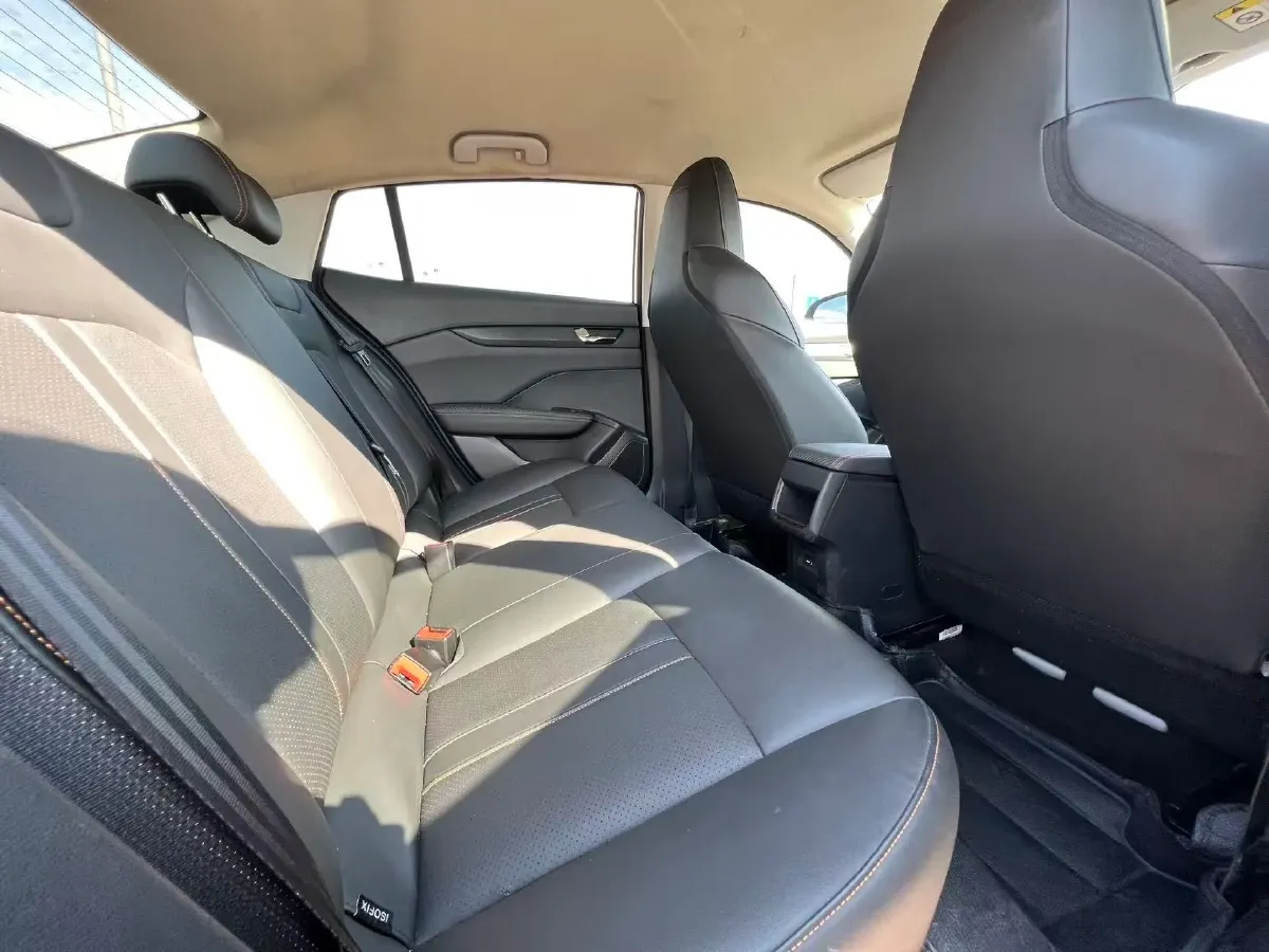 2023 DongFeng Aeolus YiXuan 1.5L 125HP L4 6DCT,autocango,china used car exporter,china ev exporter,chinese used car exporter,chinese used ev exporter