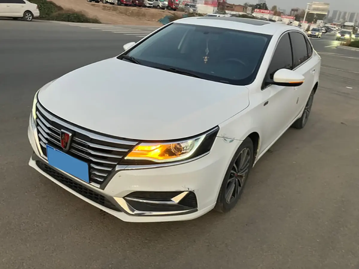 2020 Roewe i6 1.6L 125HP L4 CVT