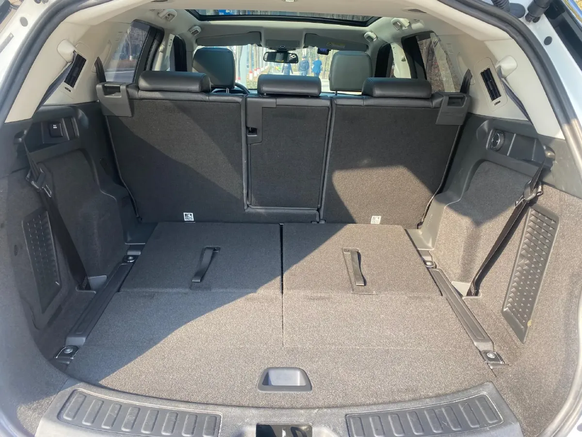 2018 Mercedes-Benz C Class 2.0T 245HP L4 9AT,autocango,china used car exporter,china ev exporter,chinese used car exporter,chinese used ev exporter