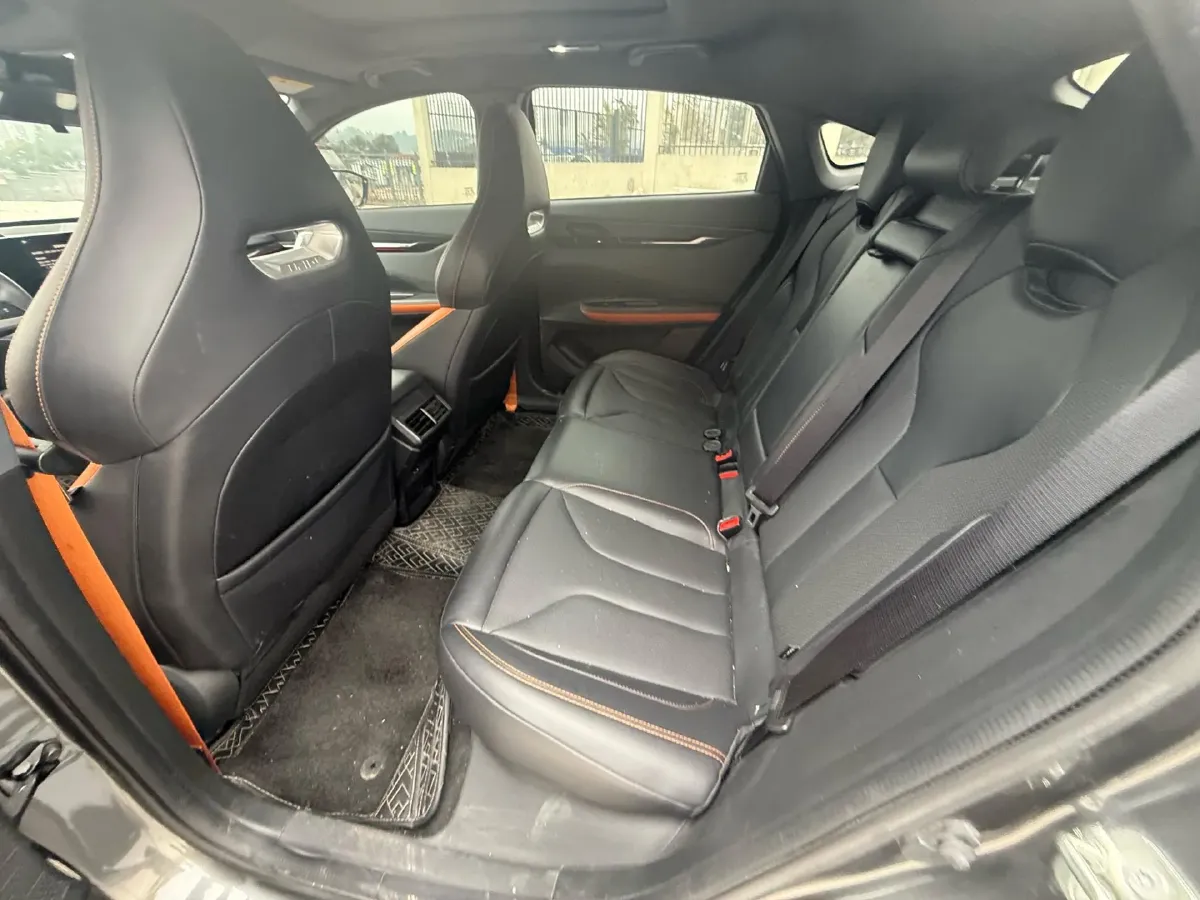 2022 ChangAn UNI-V 1.5T 188HP L4 7DCT,autocango,china used car exporter,china ev exporter,chinese used car exporter,chinese used ev exporter