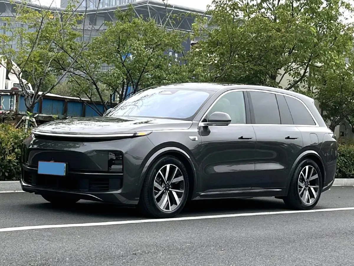 2023 Li L8 Range Extended 154HP REEV 40.9KWH