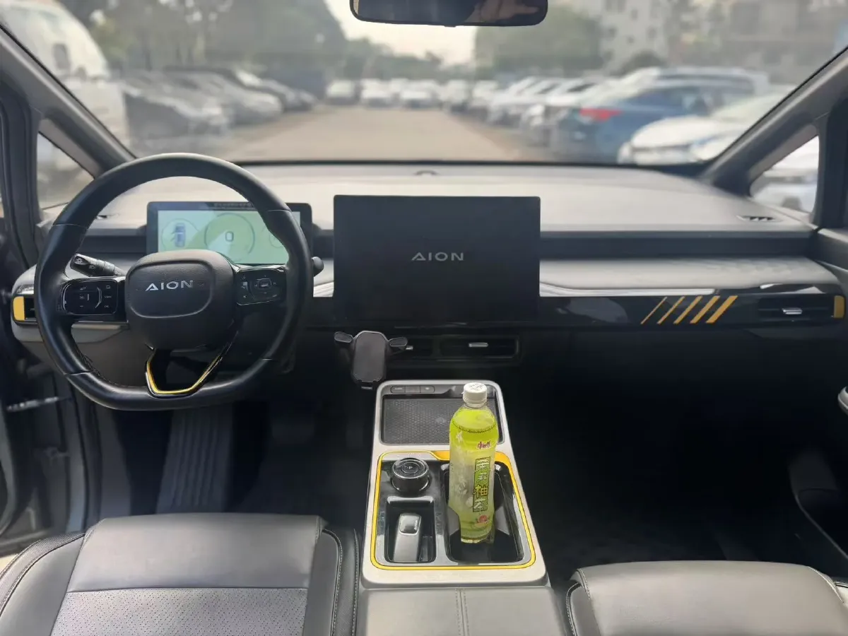 2022 Geely Okavango 1.8T 184HP L4 7DCT,autocango,china used car exporter,china ev exporter,chinese used car exporter,chinese used ev exporter