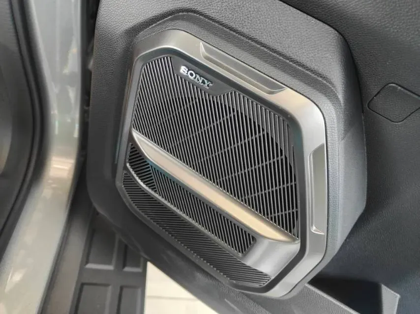 2025 Jetour Traveller 2.0T 254HP L4 7DCT,autocango,china used car exporter,china ev exporter,chinese used car exporter,chinese used ev exporter