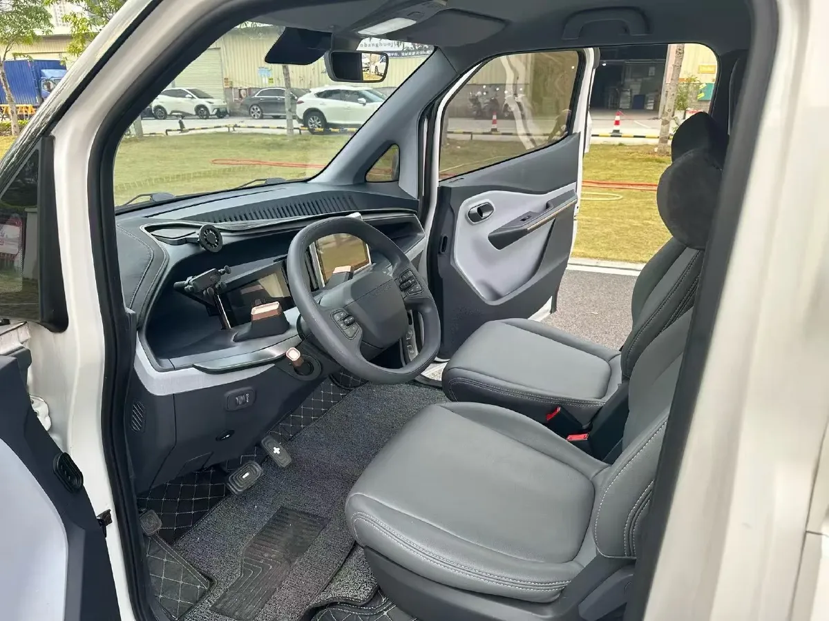 2020 BaoJun E200 BEV 28KWH,autocango,china used car exporter,china ev exporter,chinese used car exporter,chinese used ev exporter