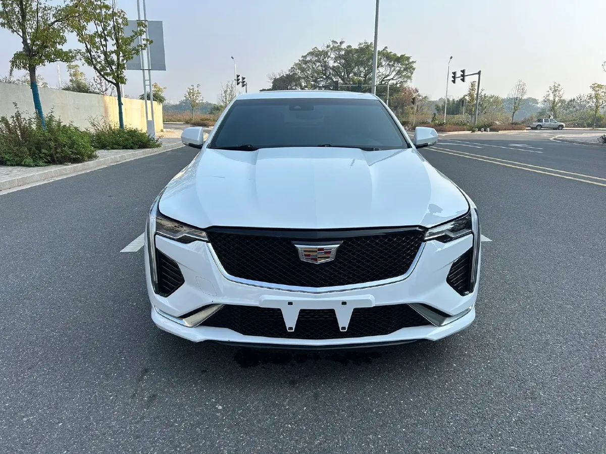 2021 Cadillac CT4 2.0T 237HP L4 8AT,autocango,china used car exporter,china ev exporter,chinese used car exporter,chinese used ev exporter