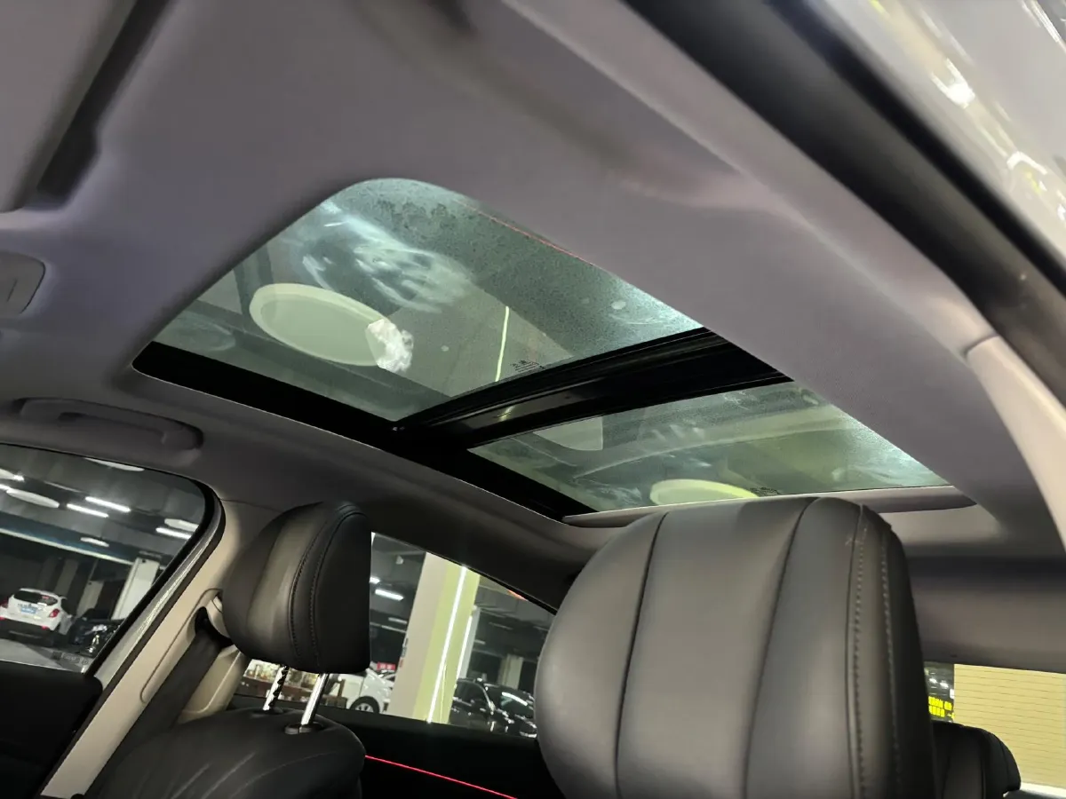 2025 Fulwin FulwinA8L 1.5T 156HP L4 1DHT PHEV 18.67KWH,autocango,china used car exporter,china ev exporter,chinese used car exporter,chinese used ev exporter