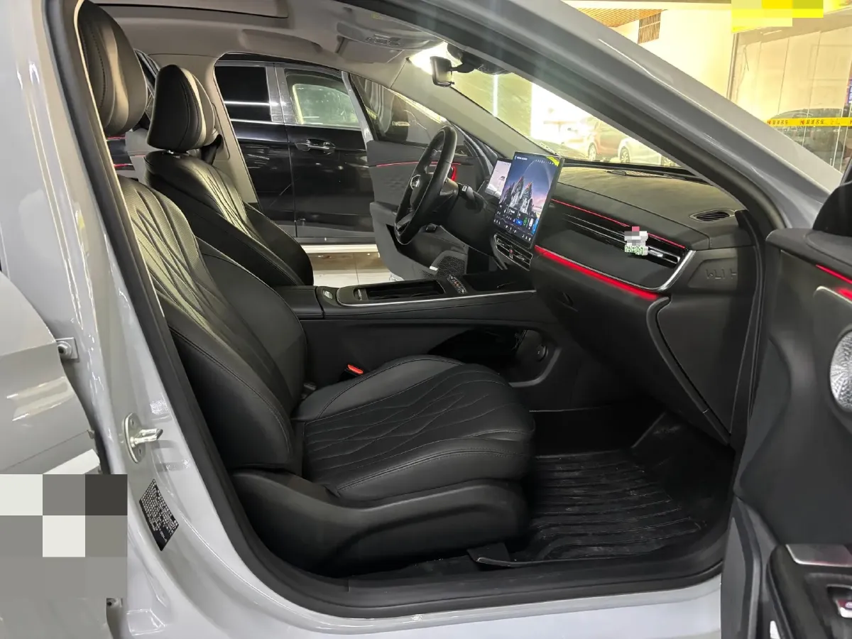 2025 Fulwin FulwinA8L 1.5T 156HP L4 1DHT PHEV 18.67KWH,autocango,china used car exporter,china ev exporter,chinese used car exporter,chinese used ev exporter