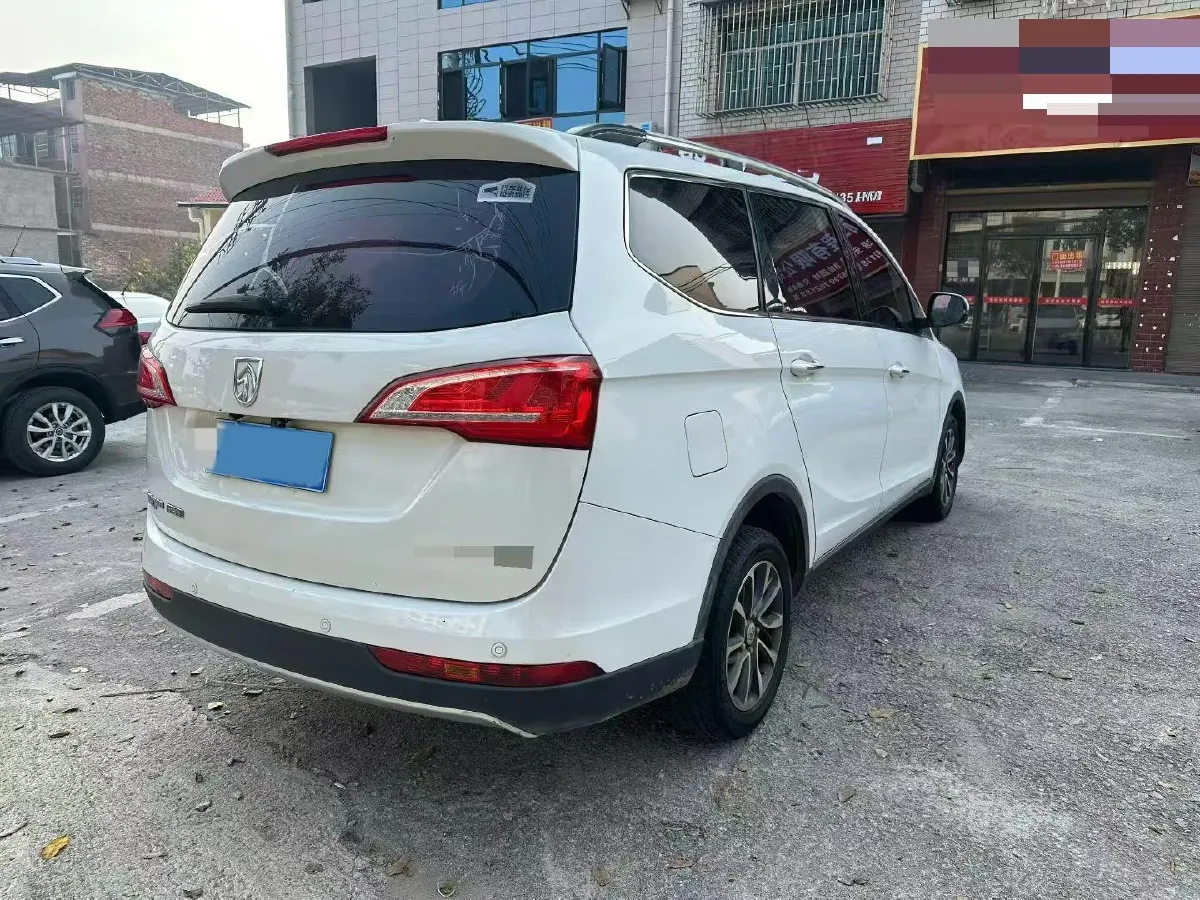 2017 BaoJun 730 1.5T 150HP L4 6MT,autocango,china used car exporter,china ev exporter,chinese used car exporter,chinese used ev exporter