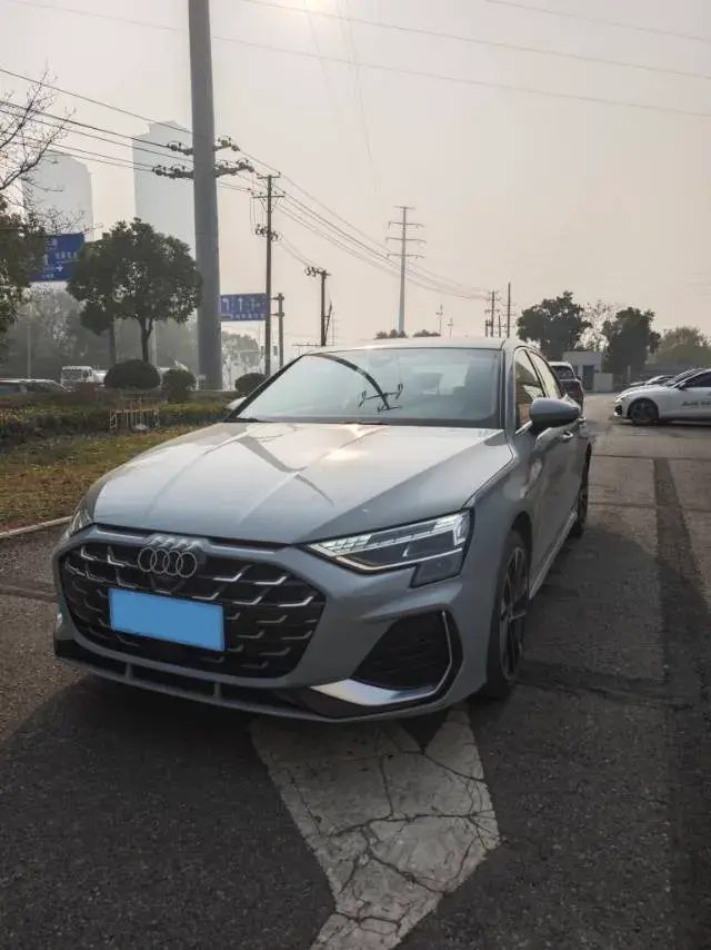 2025 Audi A3 1.5T 160HP L4 7DCT