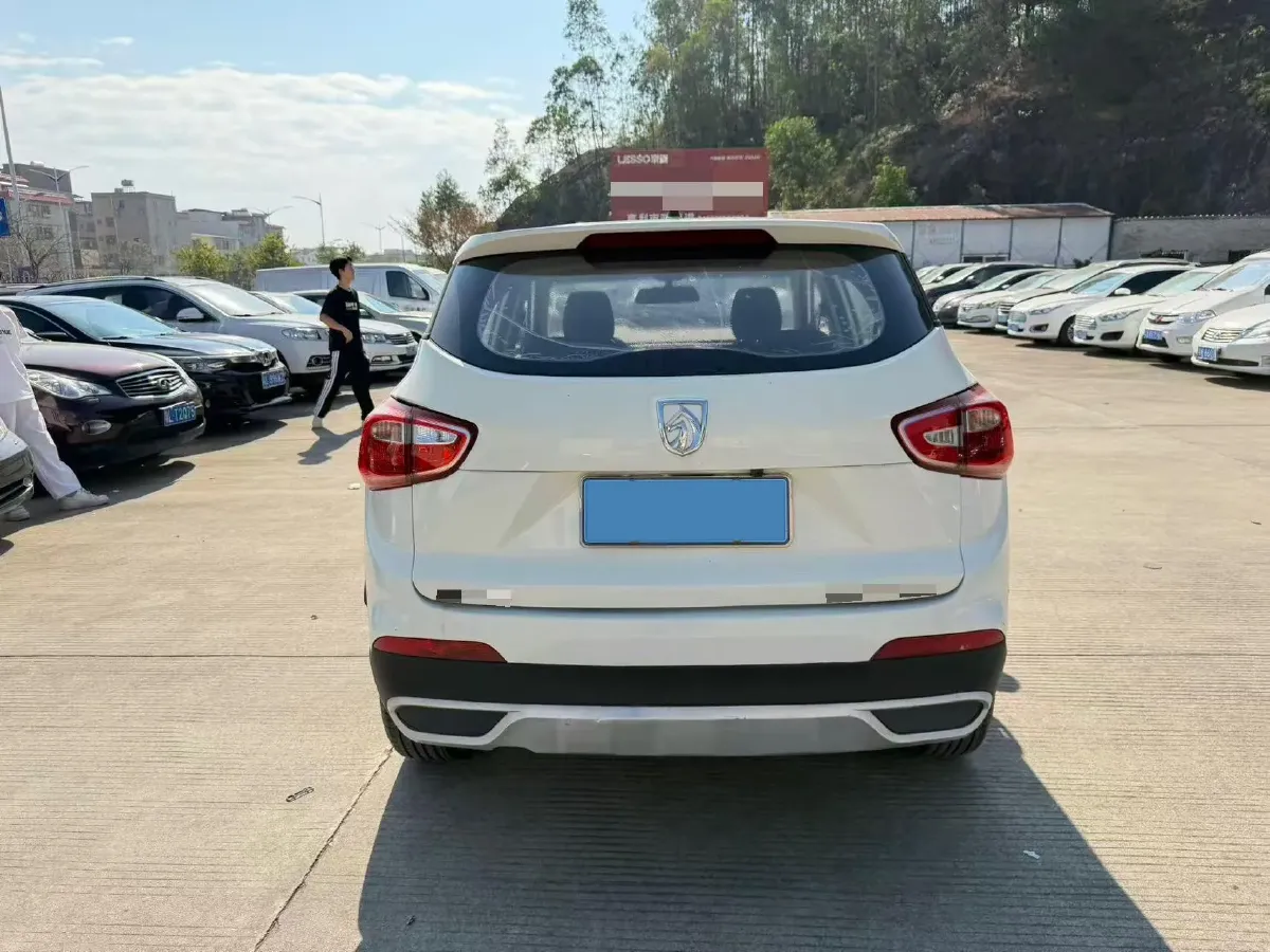 2017 BaoJun 510 1.5L 112HP L4 6MT,autocango,china used car exporter,china ev exporter,chinese used car exporter,chinese used ev exporter