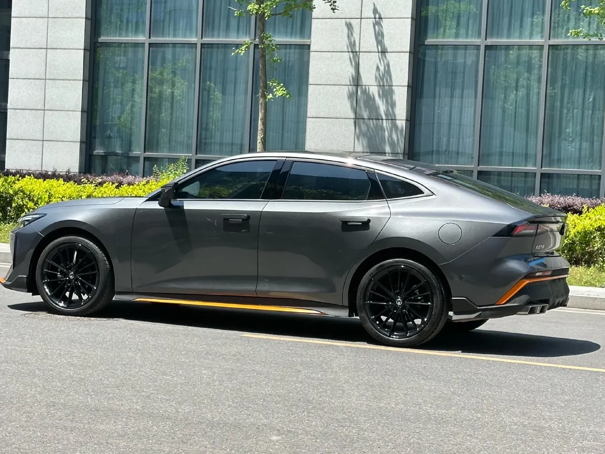 2024 ChangAn UNI-V 1.5T 188HP L4 7DCT,autocango,china used car exporter,china ev exporter,chinese used car exporter,chinese used ev exporter