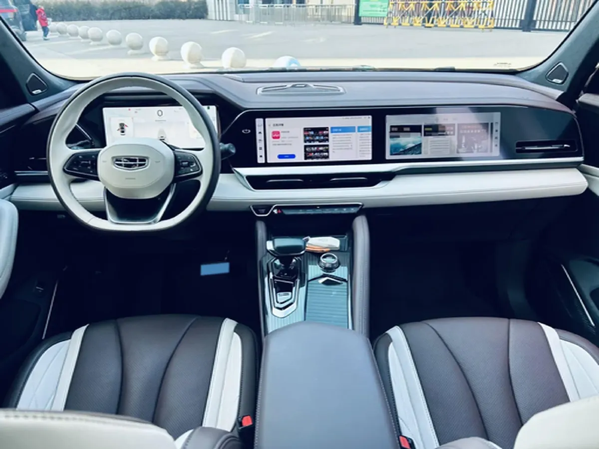 2021 Geely Monjaro 2.0T 238HP L4 8AT,autocango,china used car exporter,china ev exporter,chinese used car exporter,chinese used ev exporter