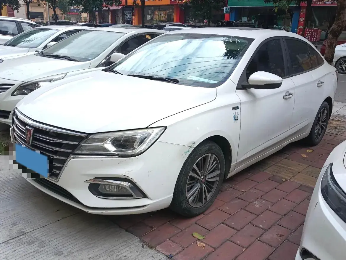 2019 Roewe i5 1.5L 120HP L4 CVT