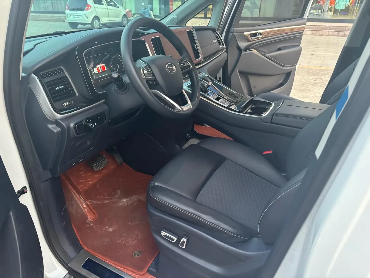 2021 GAC Trumpchi M8 2.0T 252HP L4 8AT,autocango,china used car exporter,china ev exporter,chinese used car exporter,chinese used ev exporter