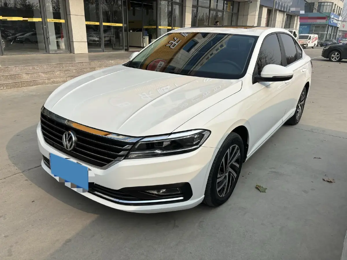 2022 Volkswagen Sagitar 1.2T 116HP L4 7DCT