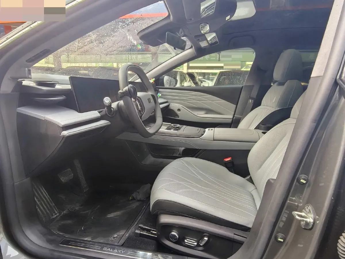 2025 MAXUS InterstellarX 2.5T 224HP L4 8AT,autocango,china used car exporter,china ev exporter,chinese used car exporter,chinese used ev exporter