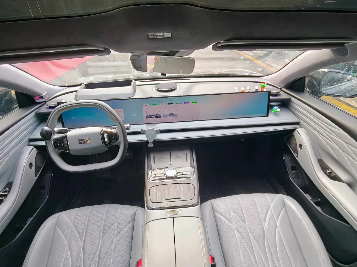 2025 MAXUS InterstellarX 2.5T 224HP L4 8AT,autocango,china used car exporter,china ev exporter,chinese used car exporter,chinese used ev exporter