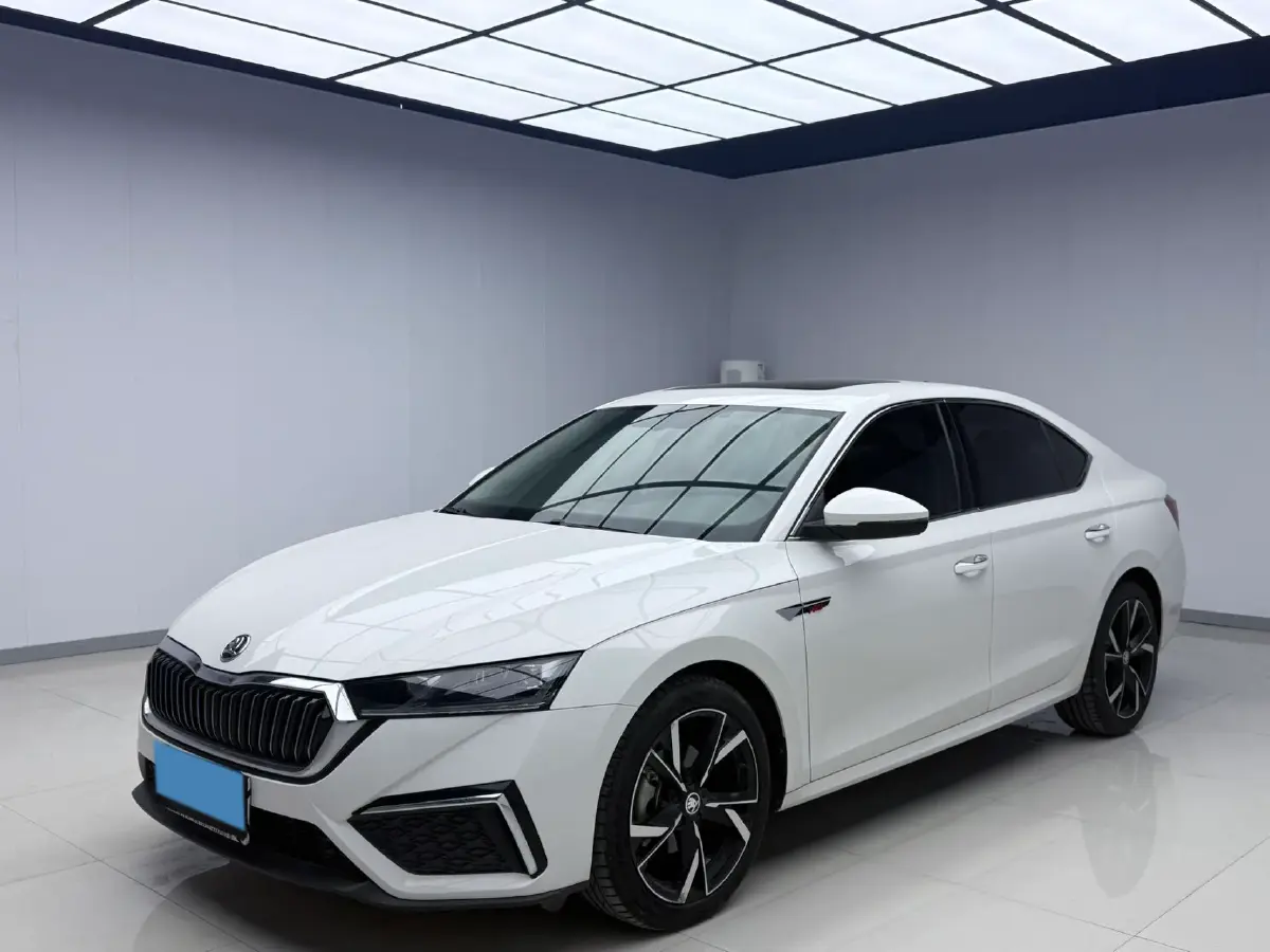 2022 Skoda Octavia 1.4T 150HP L4 7DCT