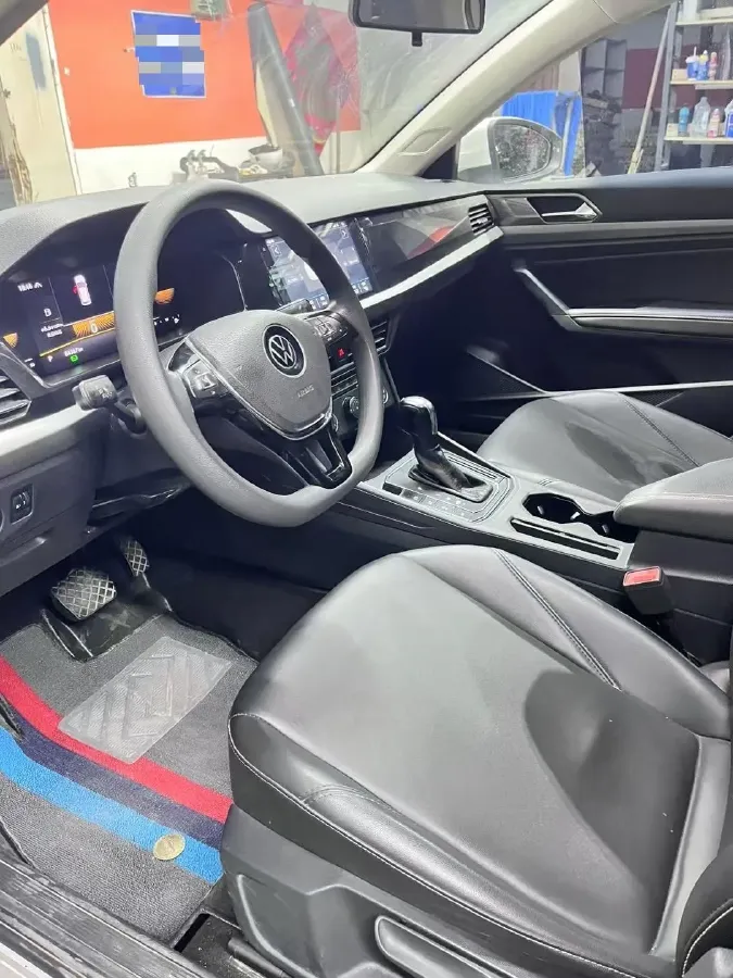 2022 Volkswagen T-Roc 1.4T 150HP L4 7DCT,autocango,china used car exporter,china ev exporter,chinese used car exporter,chinese used ev exporter