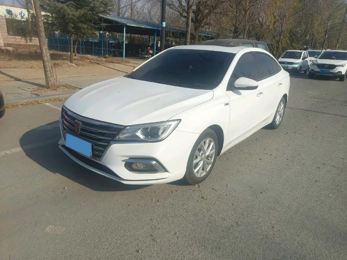 2019 Roewe i5 1.5L 120HP L4 CVT