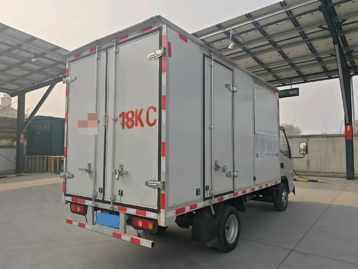 2023 DongFeng DFSK D71 1.6L 122HP L4 5MT,autocango,china used car exporter,china ev exporter,chinese used car exporter,chinese used ev exporter