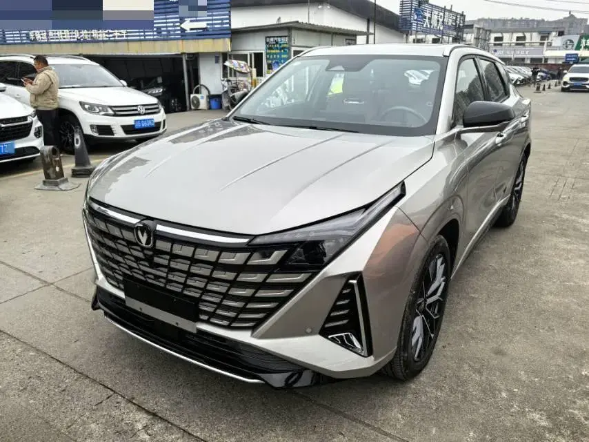 2025 ChangAn UNI-Z 1.5T 192HP L4 7DCT