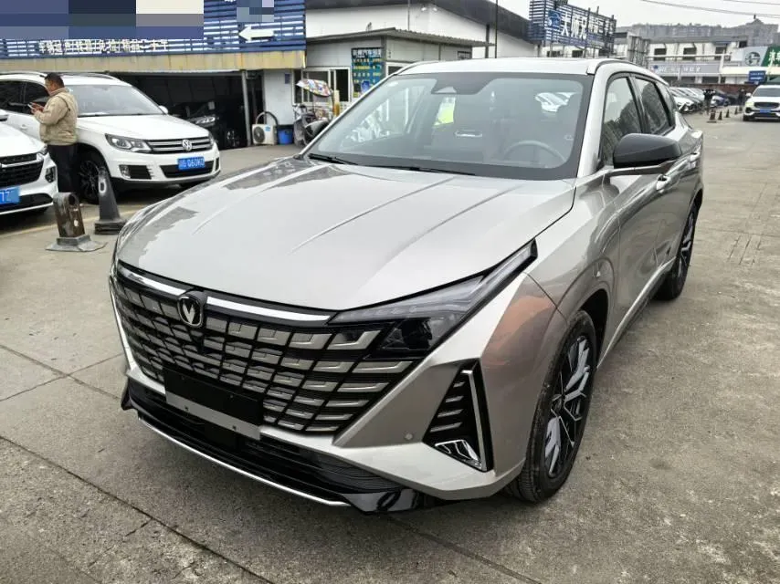 2025 ChangAn UNI-Z 1.5T 192HP L4 7DCT,autocango,china used car exporter,china ev exporter,chinese used car exporter,chinese used ev exporter