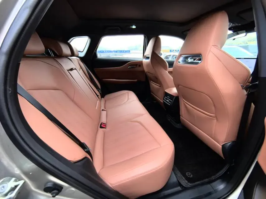 2025 ChangAn UNI-Z 1.5T 192HP L4 7DCT,autocango,china used car exporter,china ev exporter,chinese used car exporter,chinese used ev exporter