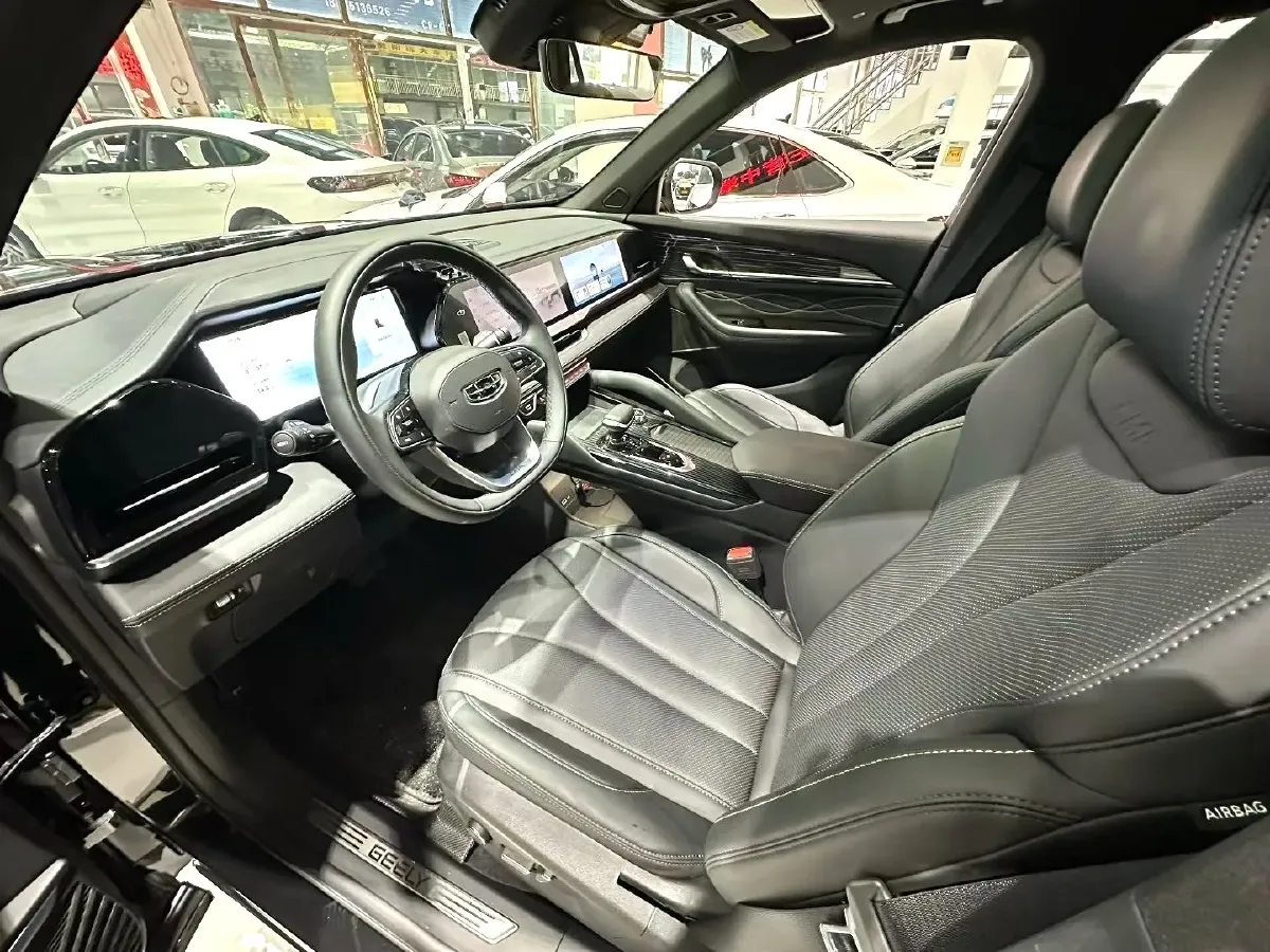 2024 Geely Monjaro 2.0T 218HP L4 7DCT,autocango,china used car exporter,china ev exporter,chinese used car exporter,chinese used ev exporter