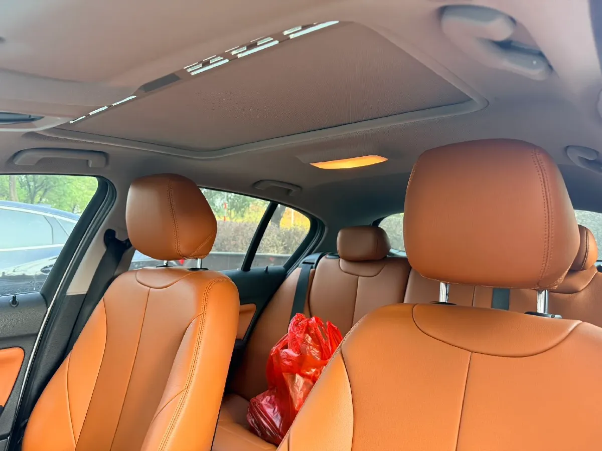 2013 BMW 1 Series 1.6T 136HP L4 8AT,autocango,china used car exporter,china ev exporter,chinese used car exporter,chinese used ev exporter