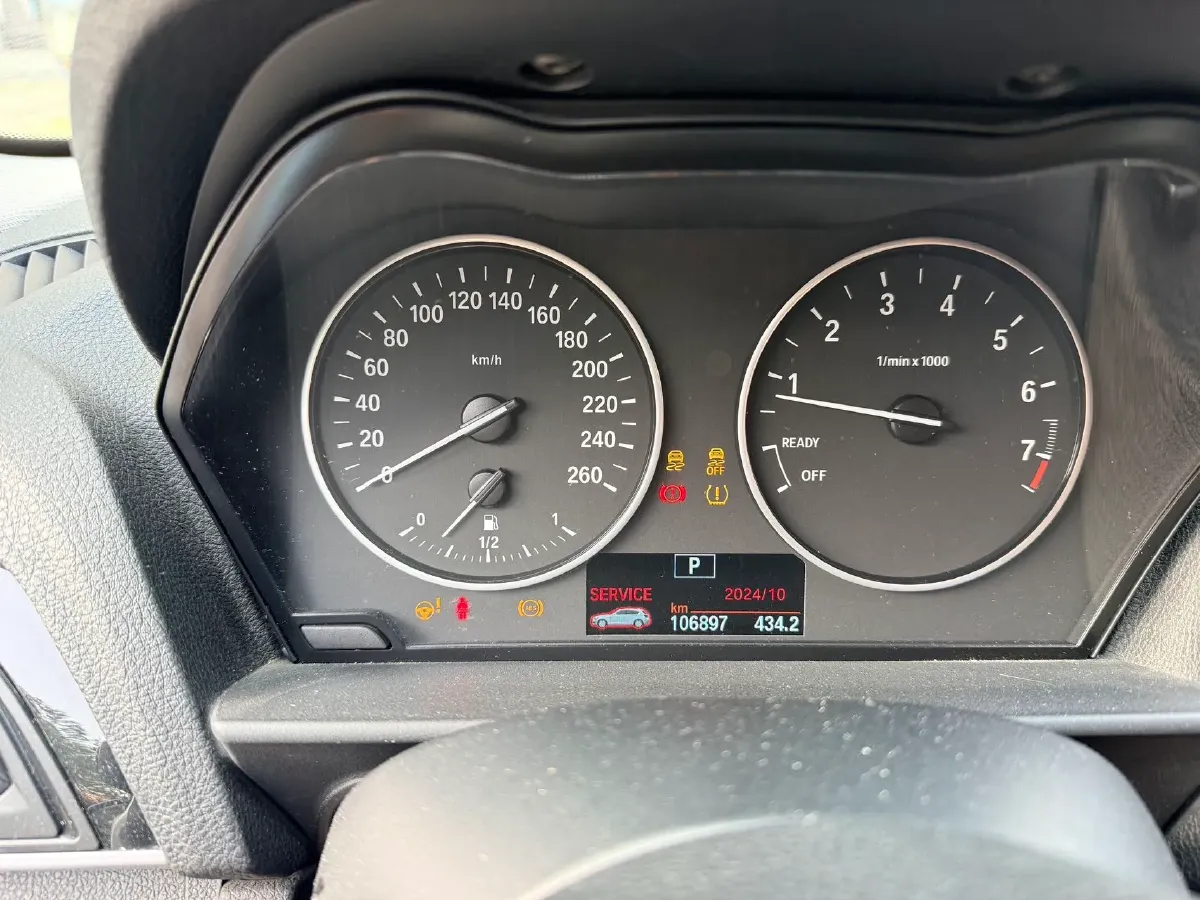 2013 BMW 1 Series 1.6T 136HP L4 8AT,autocango,china used car exporter,china ev exporter,chinese used car exporter,chinese used ev exporter