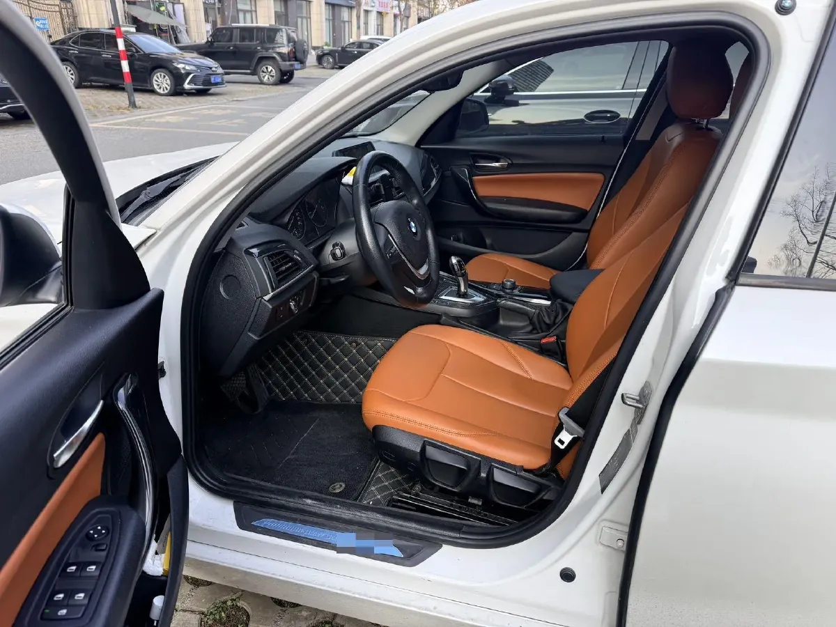 2013 BMW 1 Series 1.6T 136HP L4 8AT,autocango,china used car exporter,china ev exporter,chinese used car exporter,chinese used ev exporter