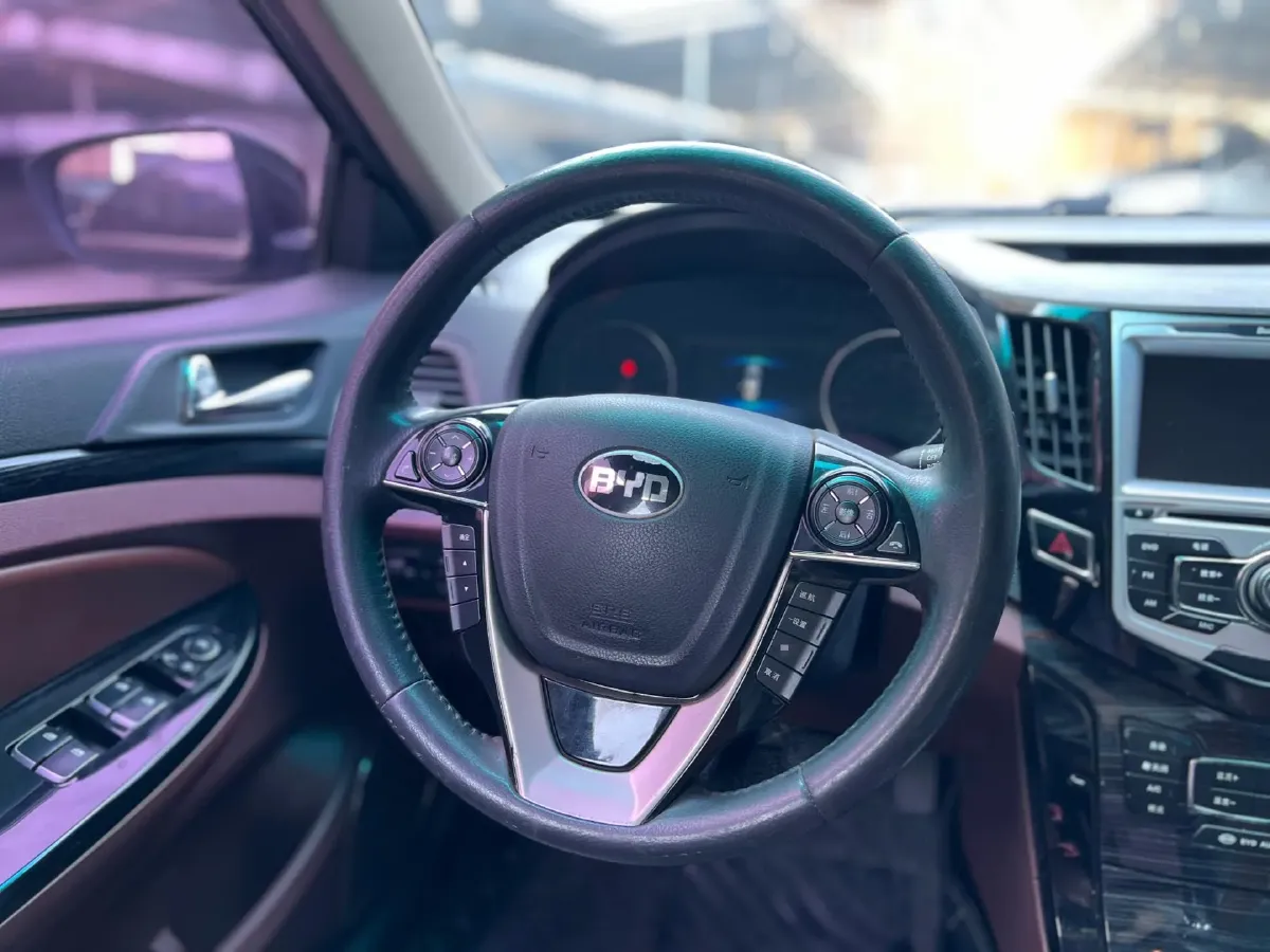 2016 BYD SuRui 1.5L 109HP L4 5MT,autocango,china used car exporter,china ev exporter,chinese used car exporter,chinese used ev exporter