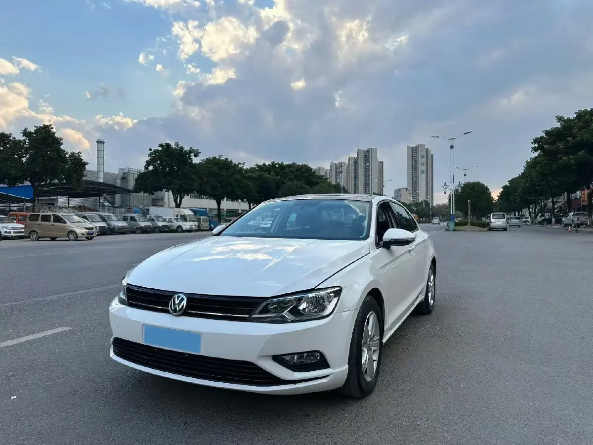 2018 Volkswagen Lamando 1.4T 131HP L4 7DCT