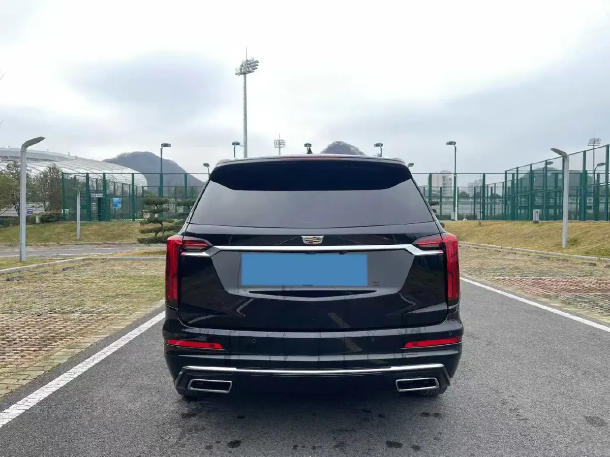 2022 Cadillac XT6 2.0T 237HP L4 9AT,autocango,china used car exporter,china ev exporter,chinese used car exporter,chinese used ev exporter