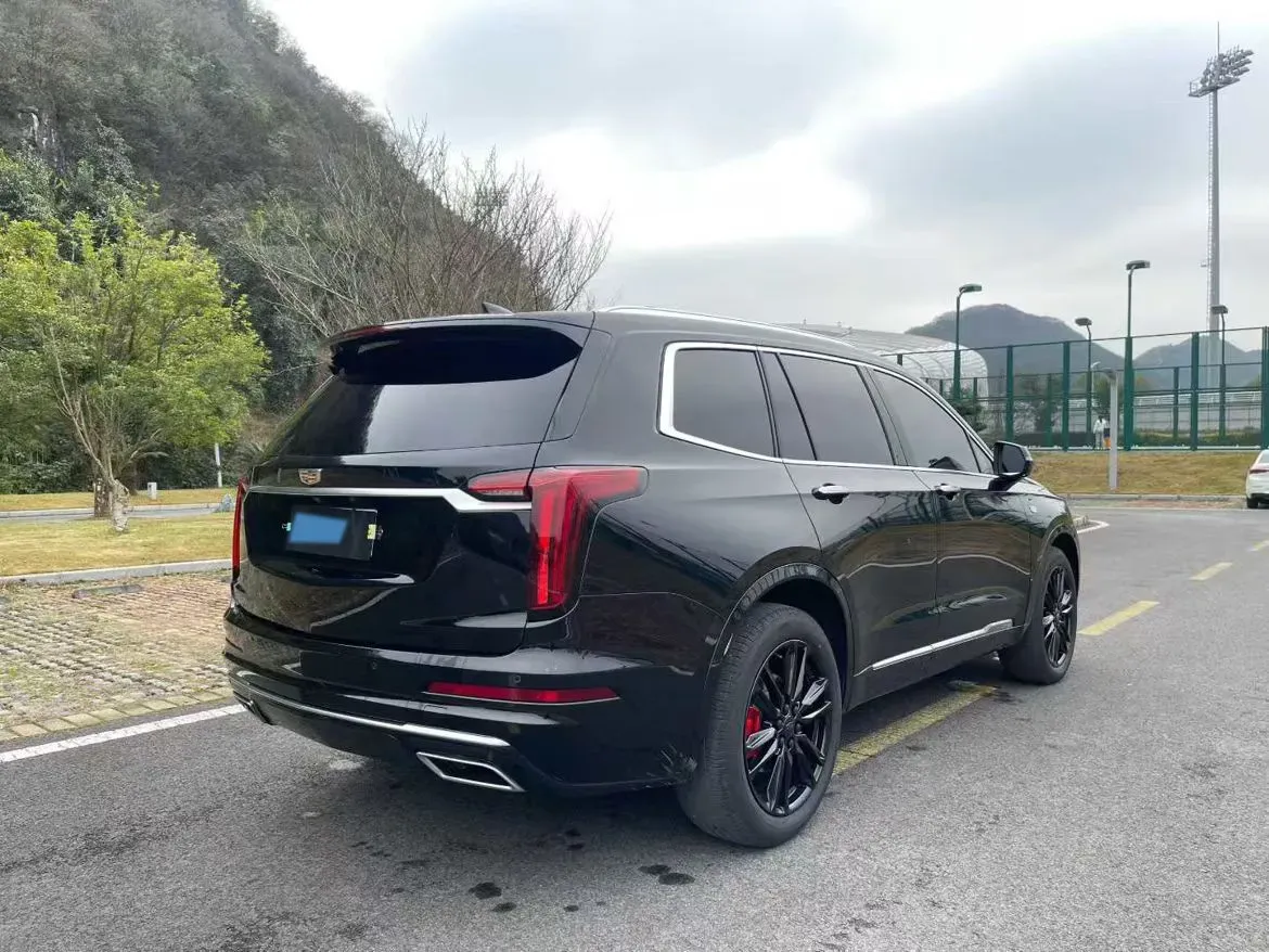 2022 Cadillac XT6 2.0T 237HP L4 9AT,autocango,china used car exporter,china ev exporter,chinese used car exporter,chinese used ev exporter