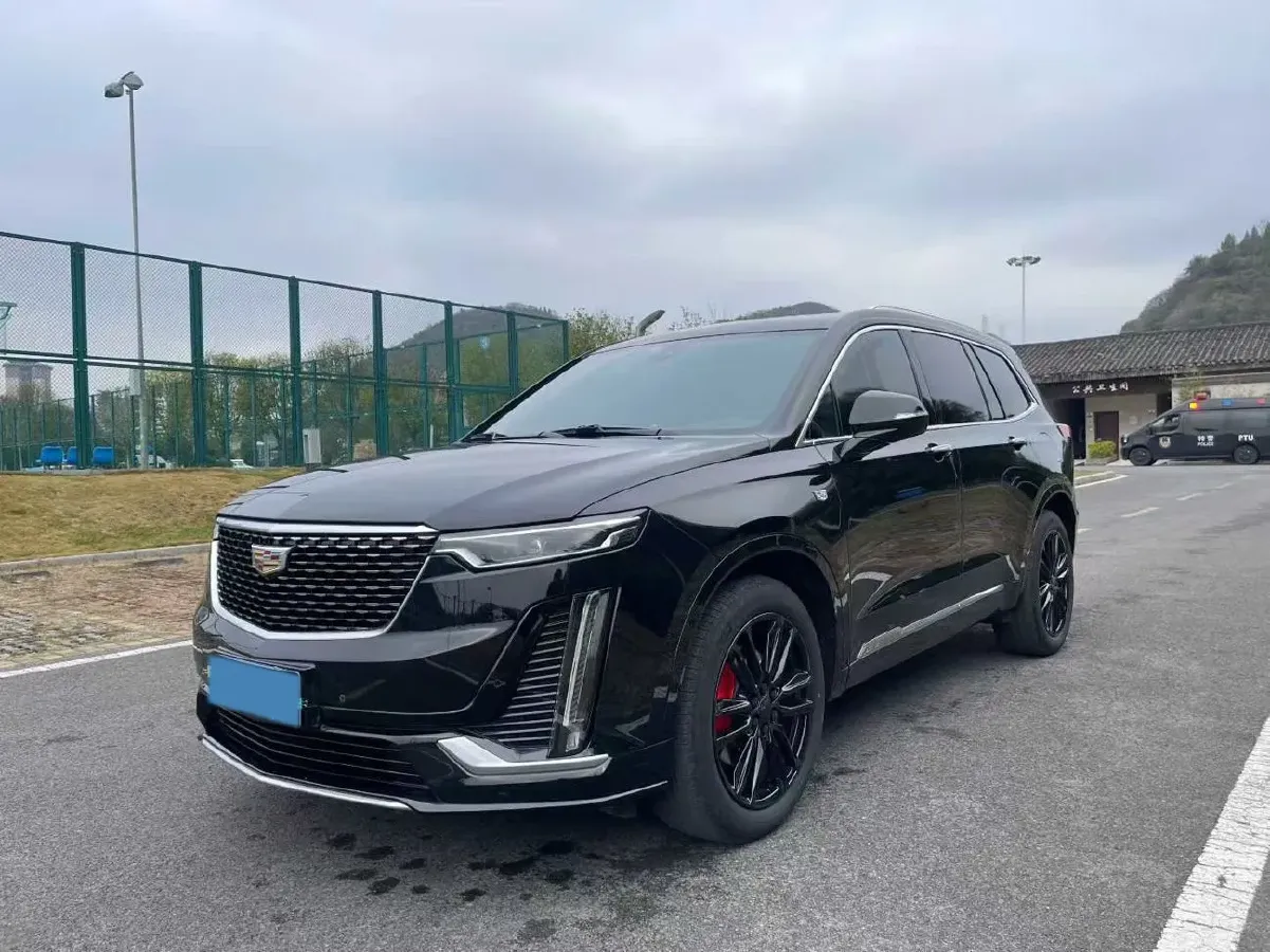 2022 Cadillac XT6 2.0T 237HP L4 9AT,autocango,china used car exporter,china ev exporter,chinese used car exporter,chinese used ev exporter