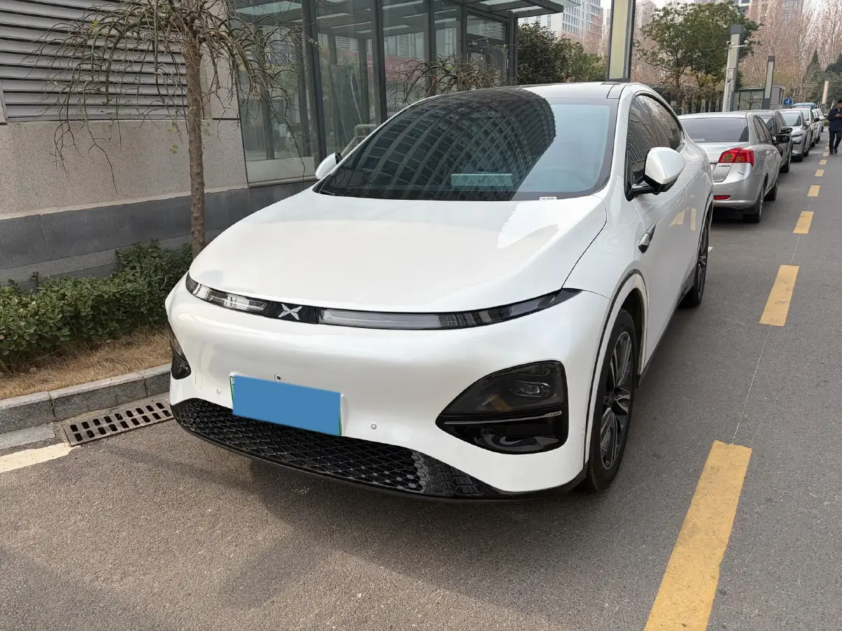 2023 Xpeng G6 BEV 66KWH