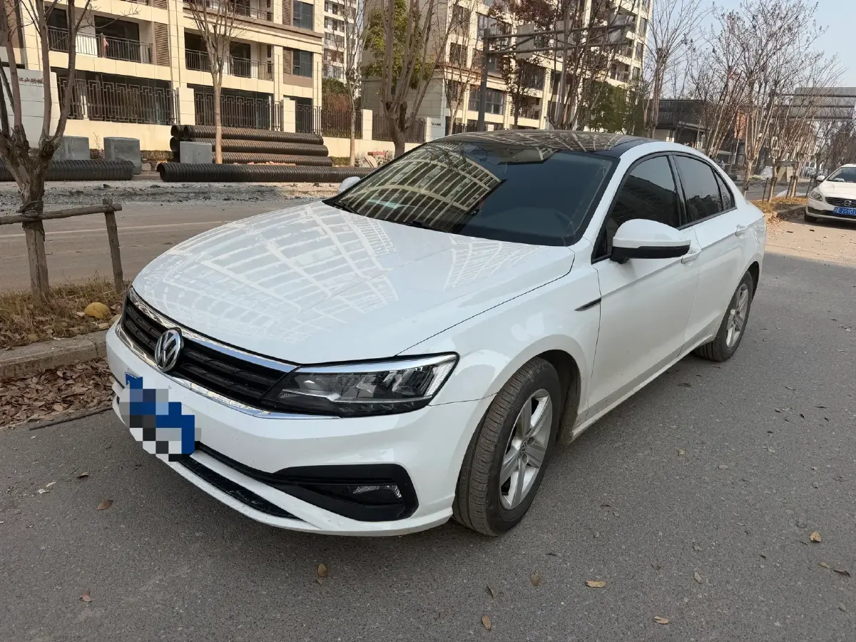 2019 Volkswagen T-Cross 1.4T 150HP L4 7DCT